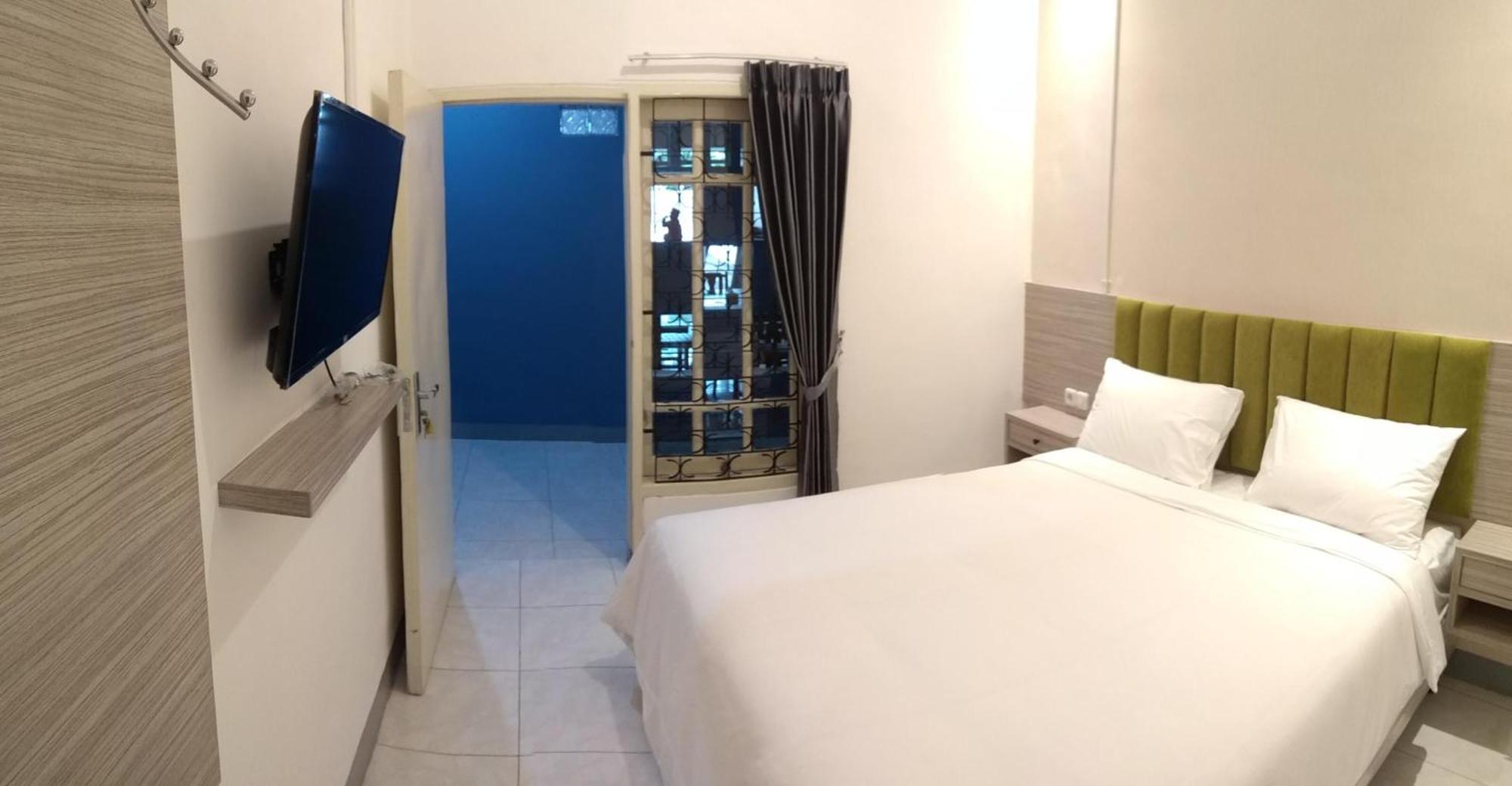 Kokonut Guesthouse Surabaja Zewnętrze zdjęcie